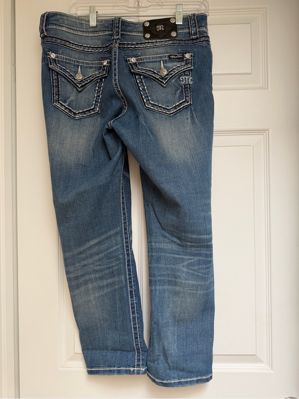 Miss Me Medium Blue Boyfriend Capri Jeans with Embroidered Pockets